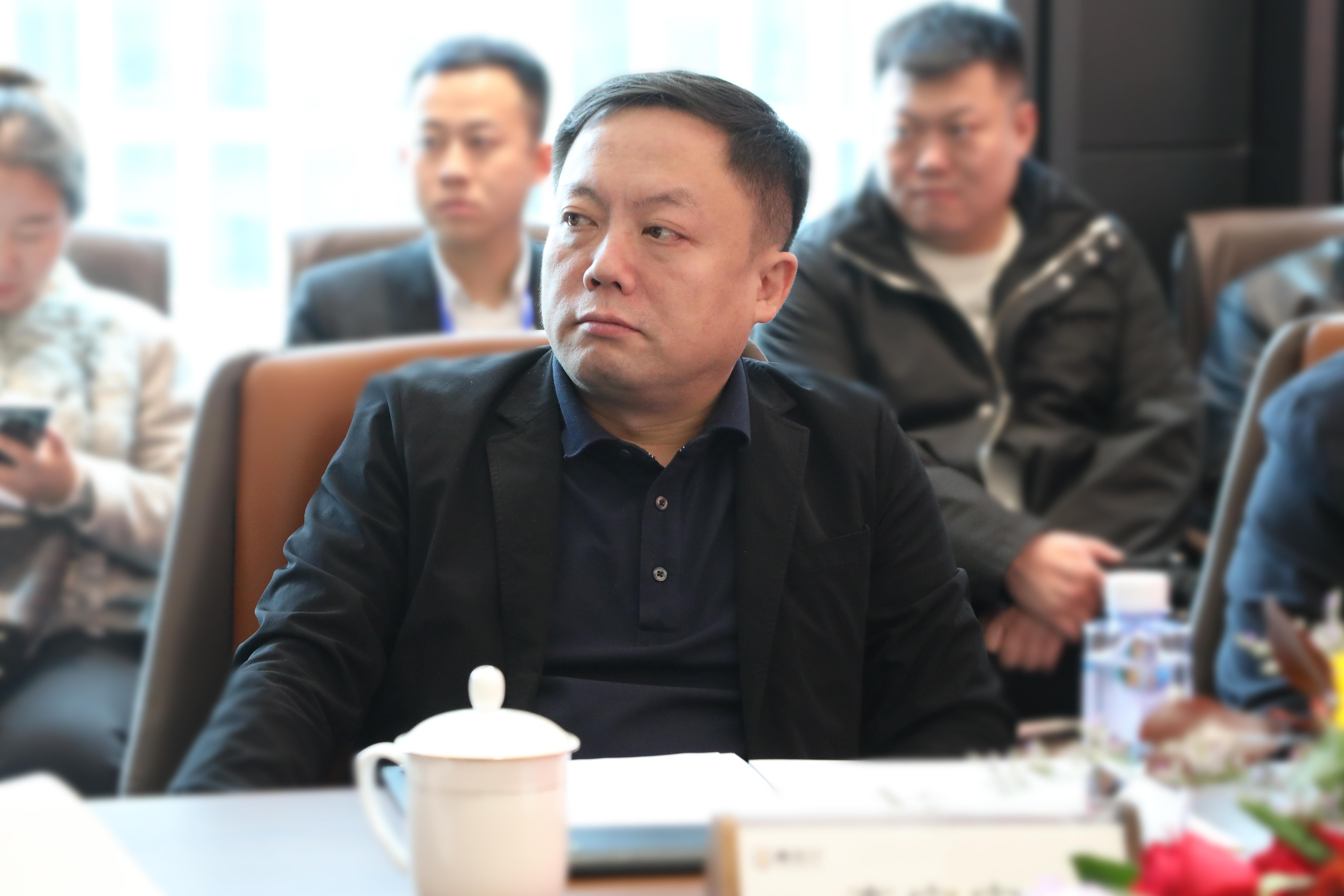 李宇宙.jpg